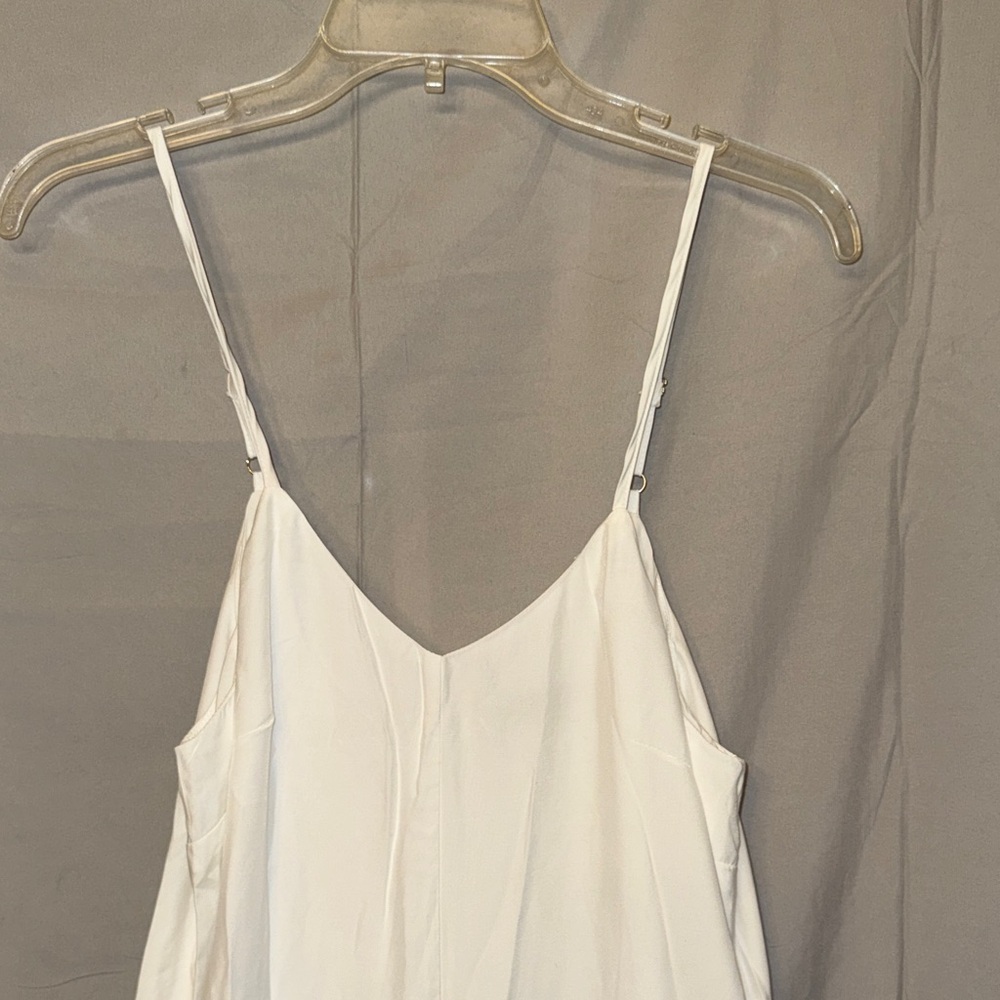 Elegant White Sleeveless Jumpsuit - Picture 4 of 13